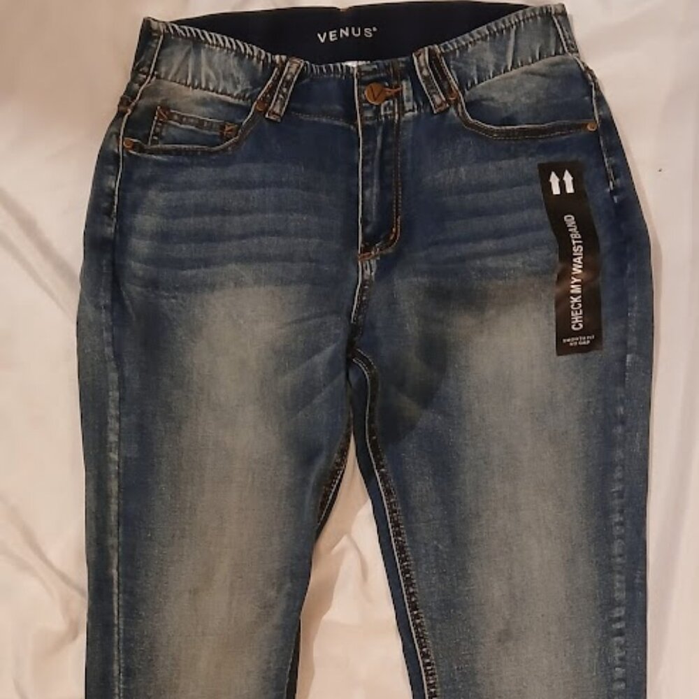 Venus Jeans Smooth fit no gap size 12 NWT